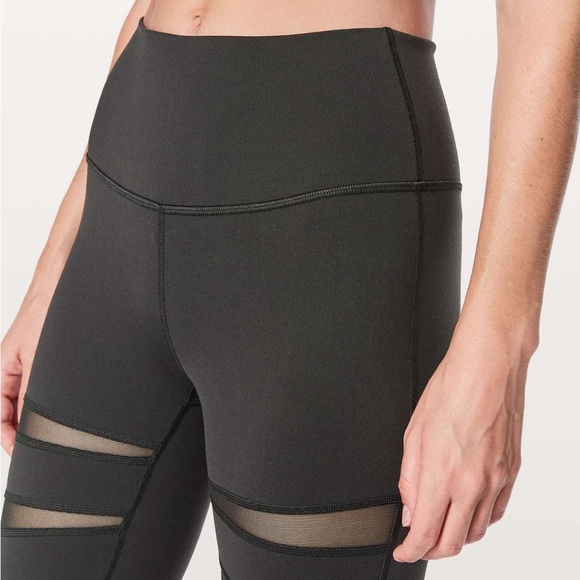 Lululemon Wunder Under Pant Legging Tech Mesh 28"
Black - Picture 3 of 9